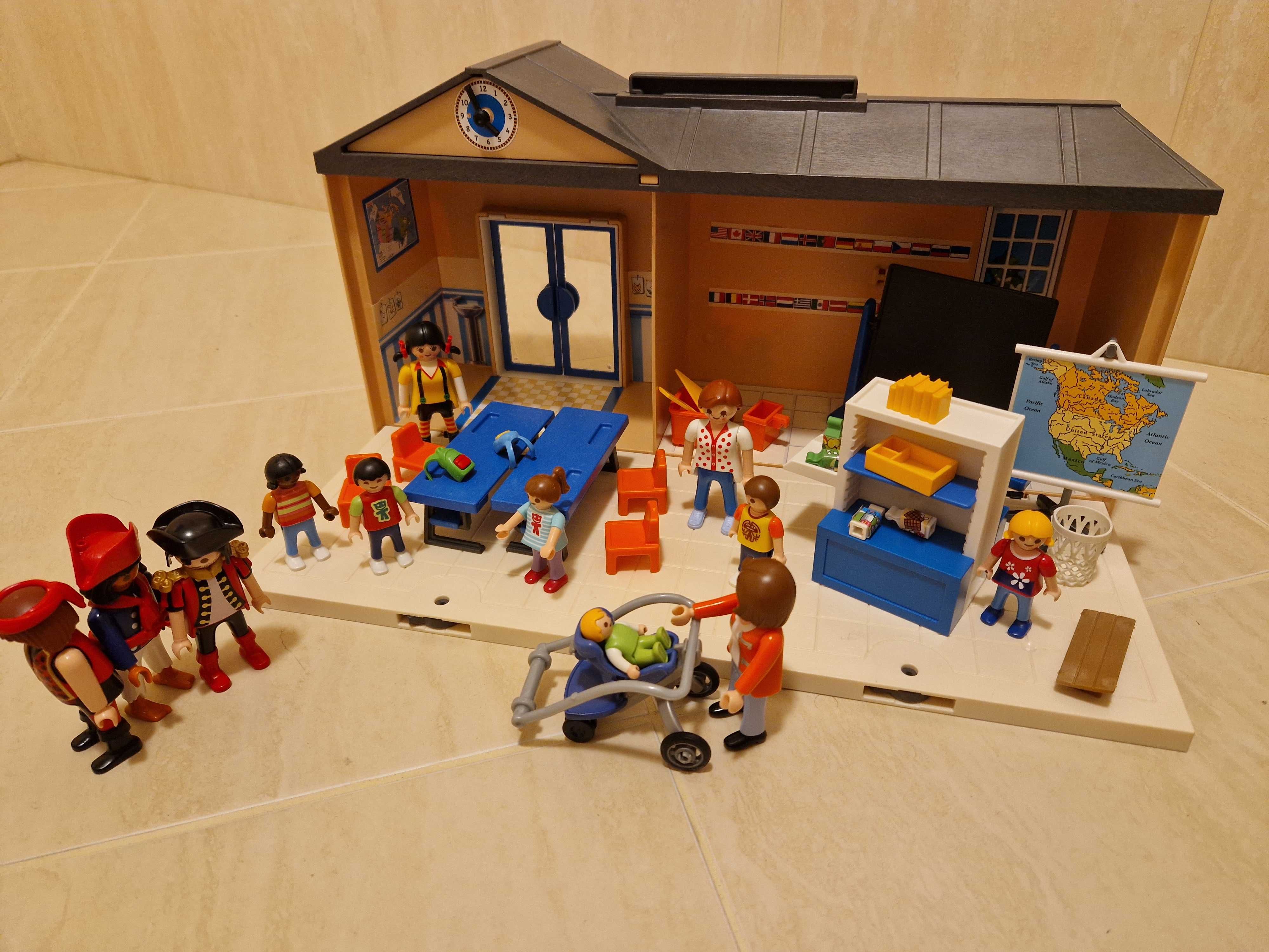 Playmobil City Life - Scoala + alte figurine Playmobil