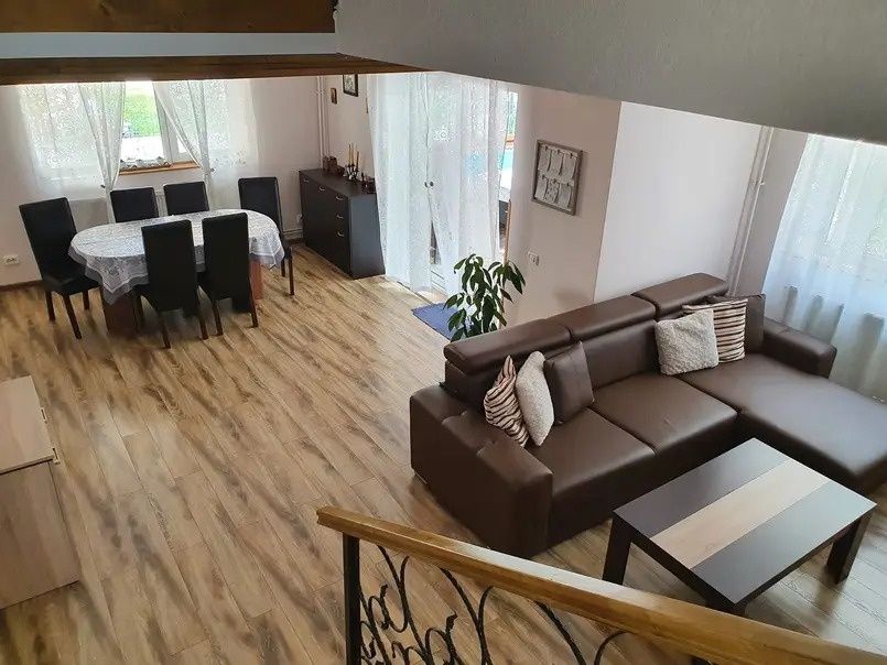 Vilă Bușteni P+E+M mobilată și utilată - direct proprietar