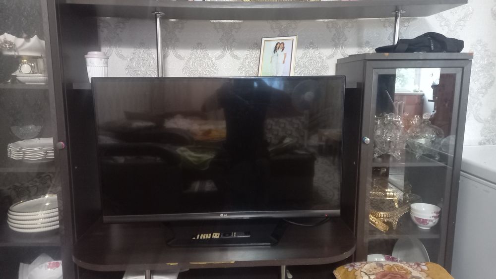 Продам телевизор LG