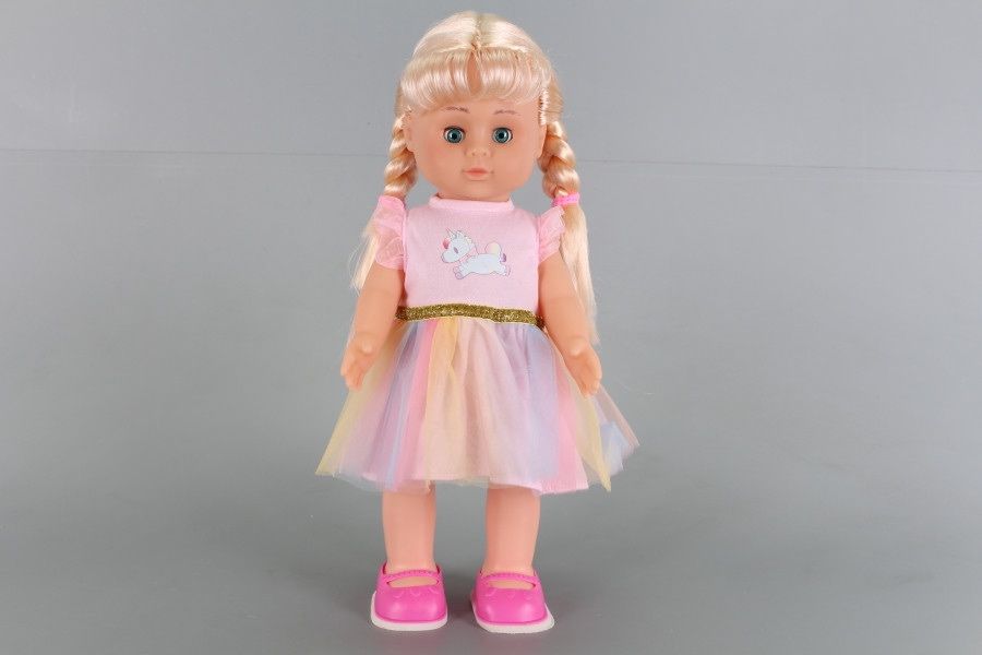 Ходеща и музикална кукла