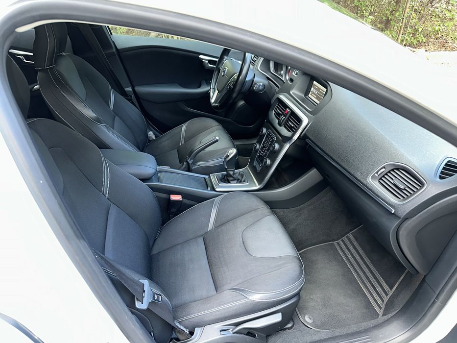 Volvo V40 D2 - RAR Efectuat