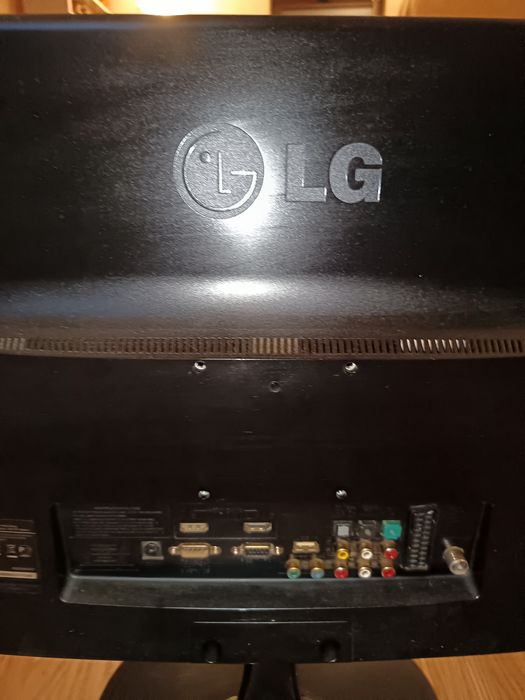 TV și monitor LG 2380D