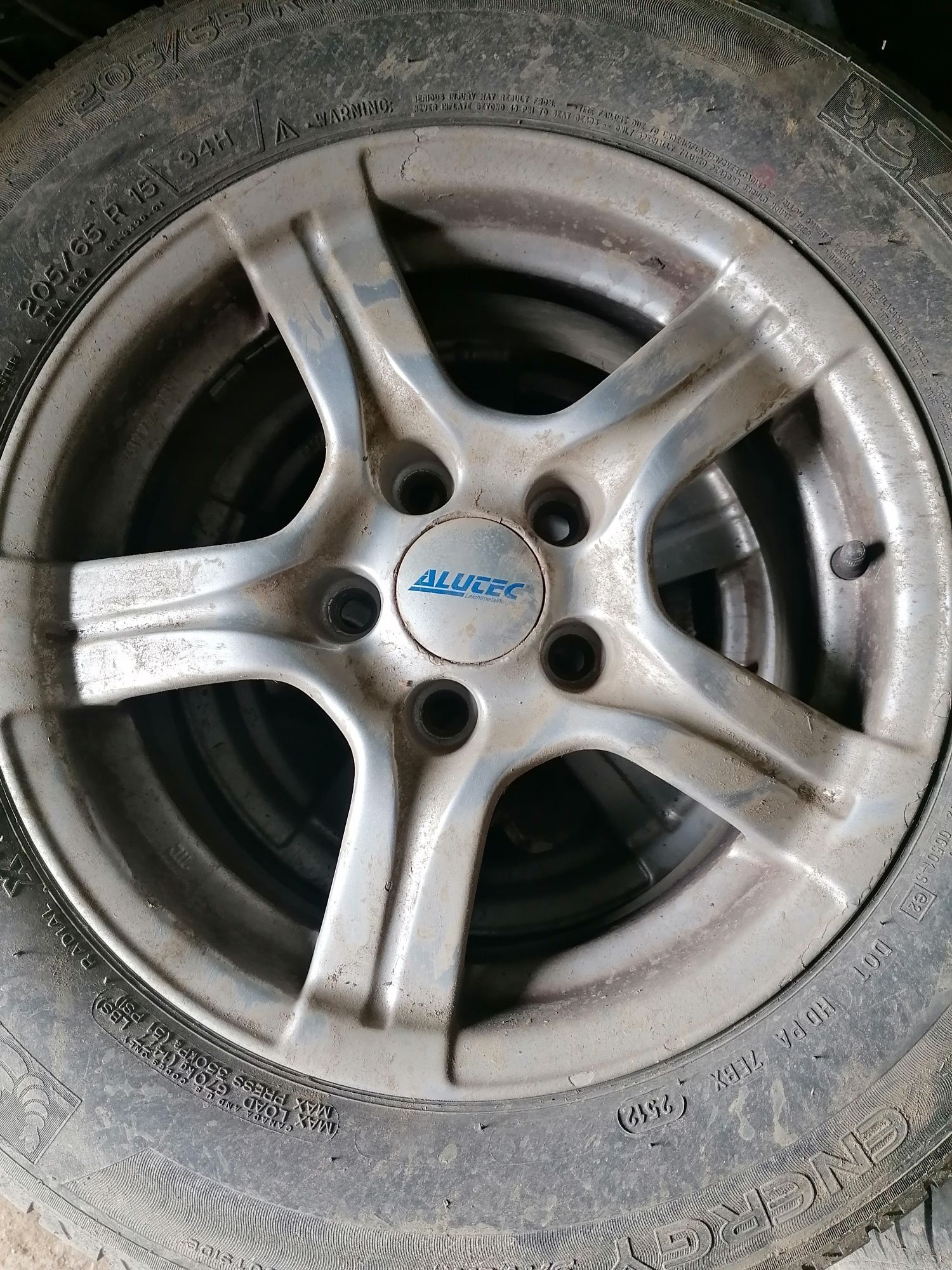 Jante aluminiu pentru ford pe 15 cu anvelope