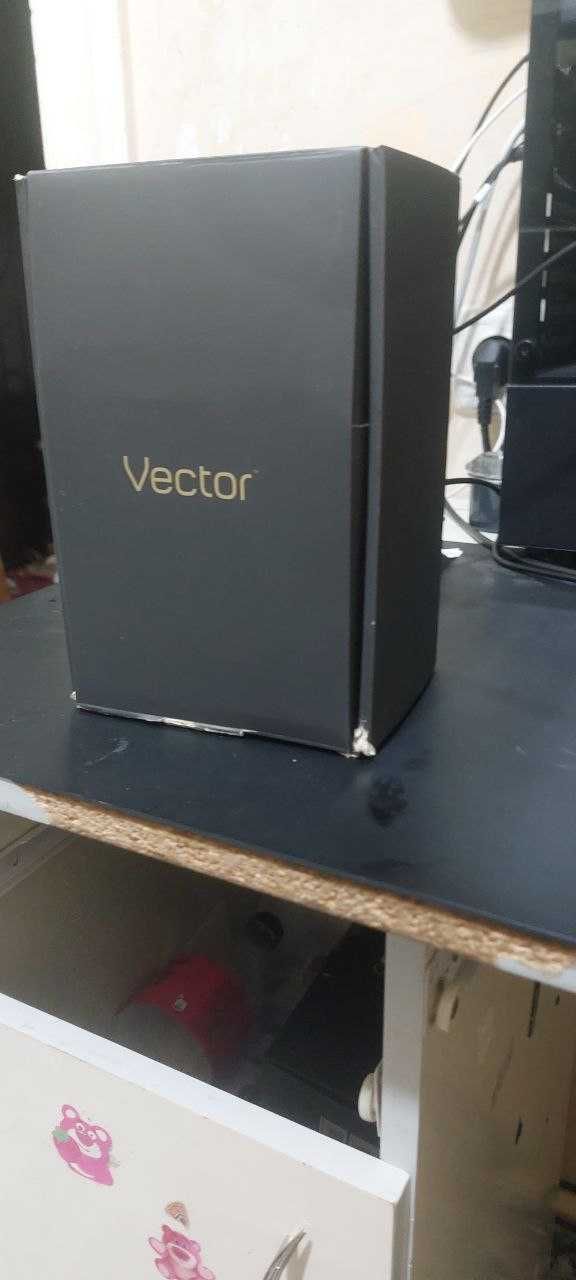 Vector Robot от Anki, домашний робот со встроенным Amazon Alexa