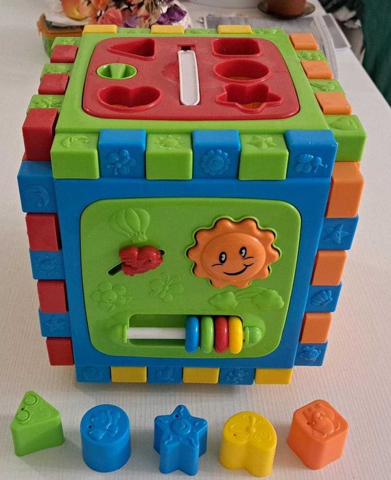 NOU-Cub 6 in 1, forme, ceas,maner,inchizatoare,rotire roti,soare,stele