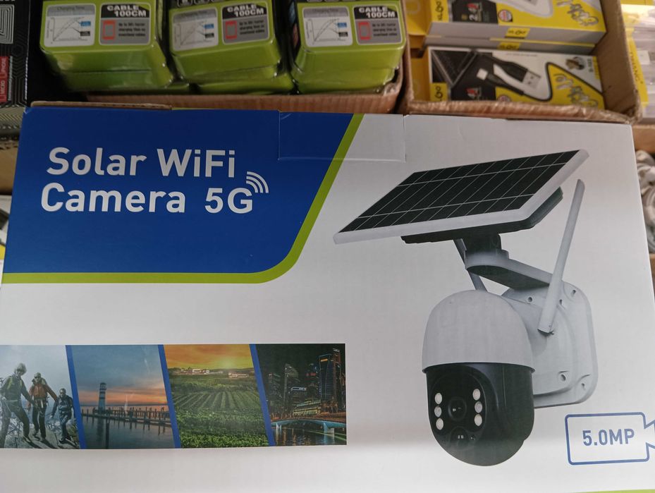 Соларна безжична въртяща се камера WIFI 5MP проследяване осветяване