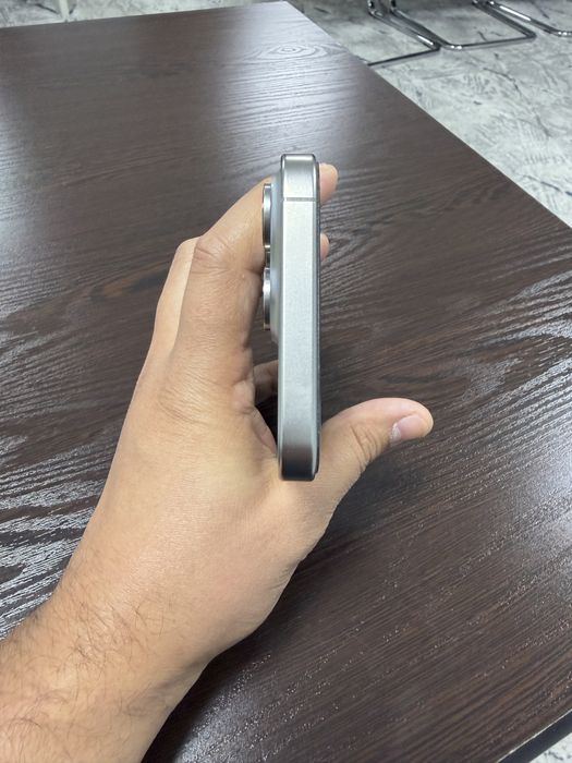 iPhone 15 ProMax Titan 256gh sim