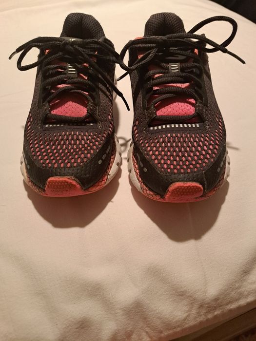 Маратонки Nike 38.5