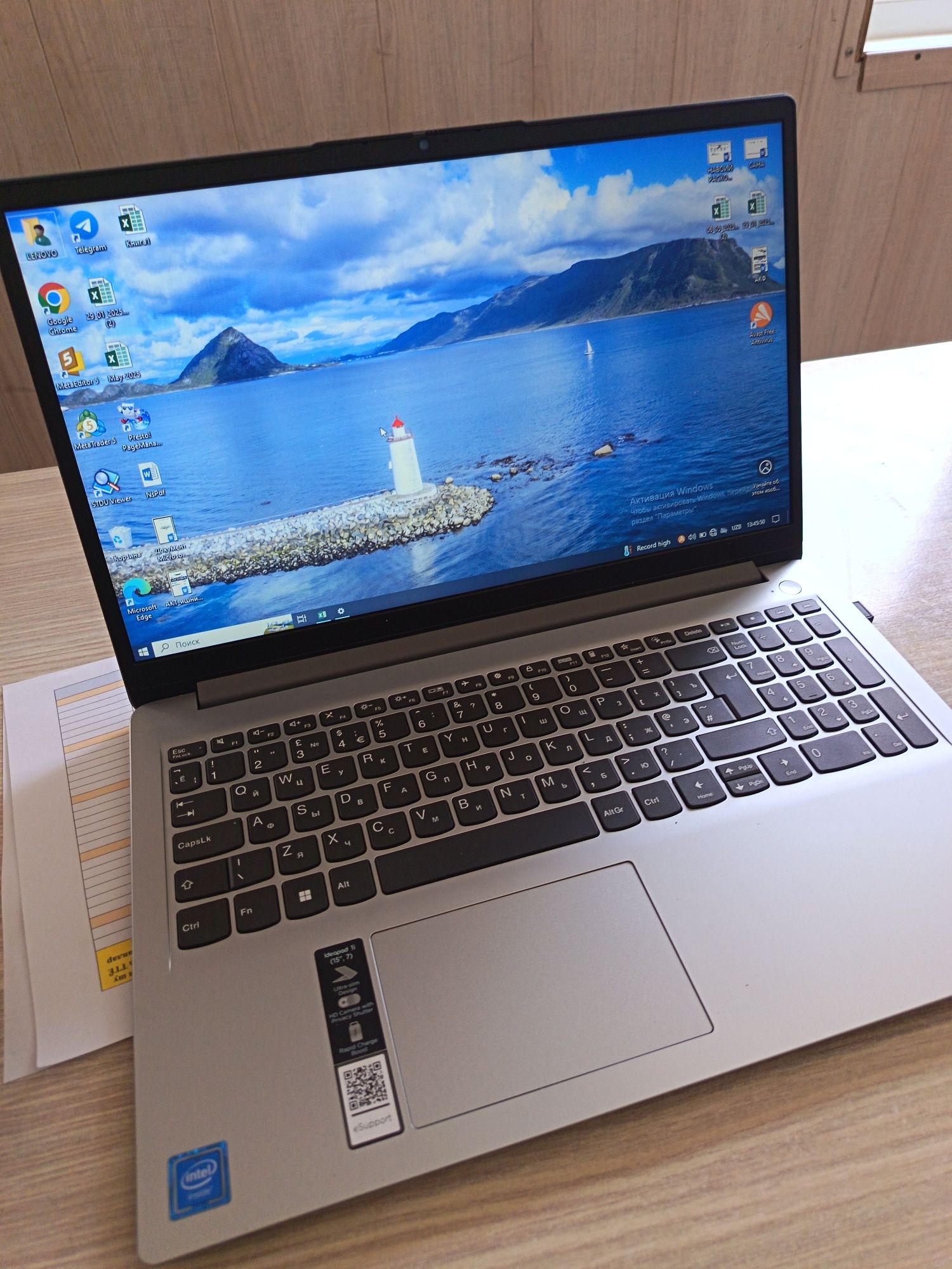 Lenovo notebook yangi xolati 4oy buldi