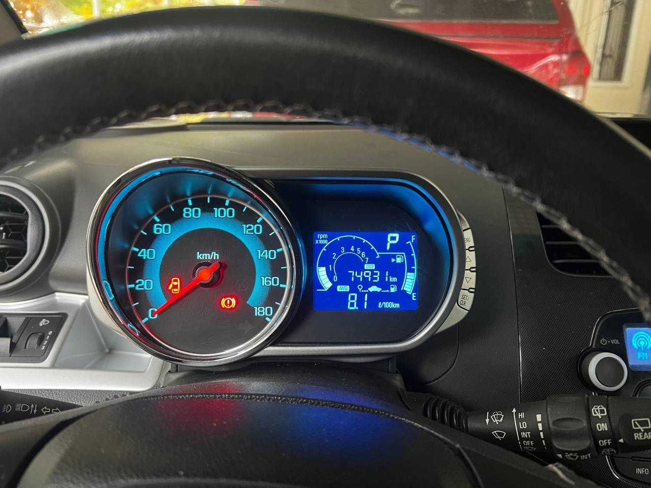 Chevrolet Spark белый, Автомат коробка, 2017год, 75000  пробег