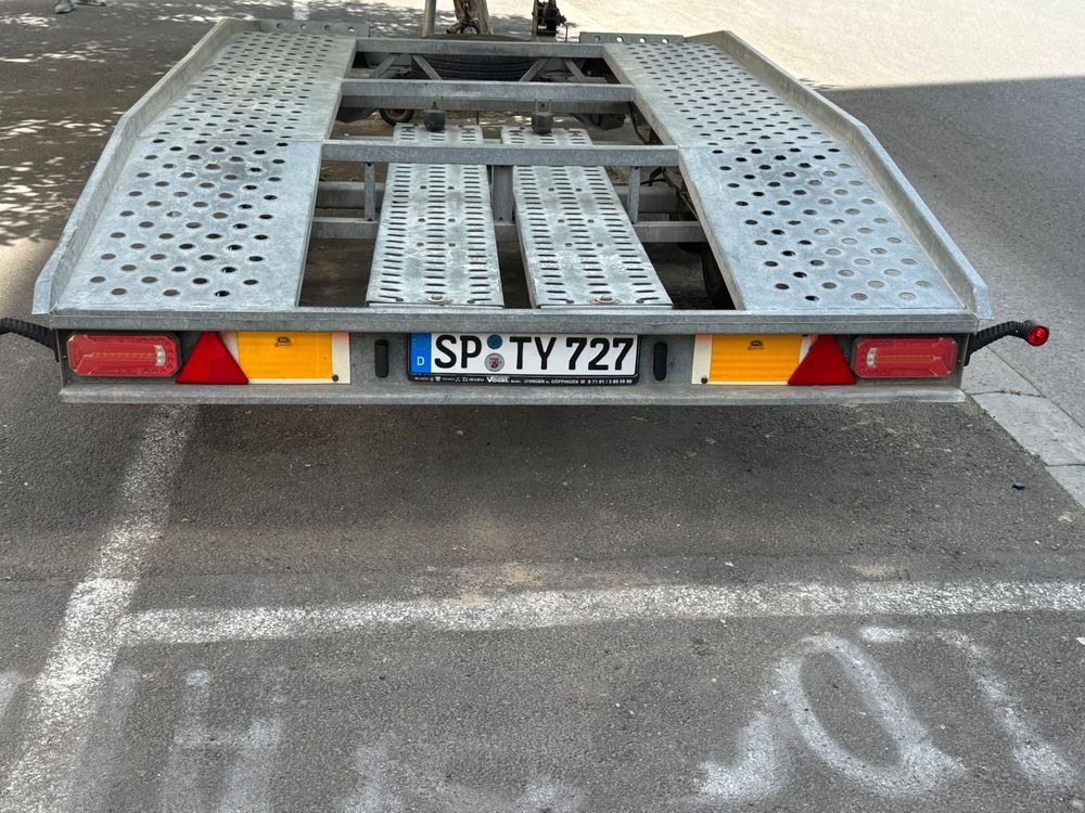 Platforma auto  pret necociabil inmatriculata Germania
