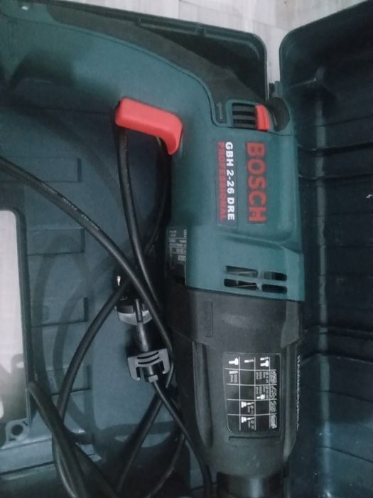 Продам перфоратор BOSCH