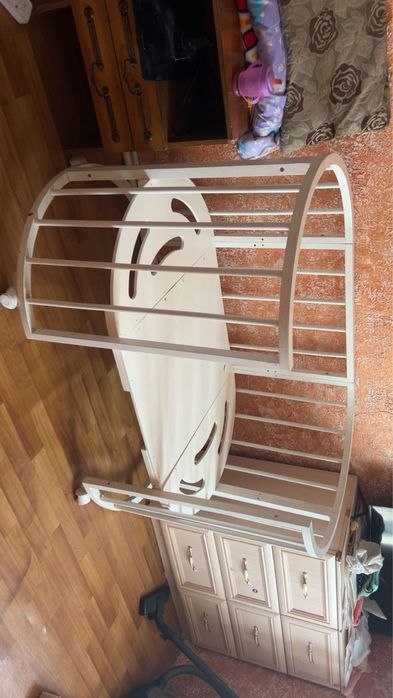 Отдам даром кроватку