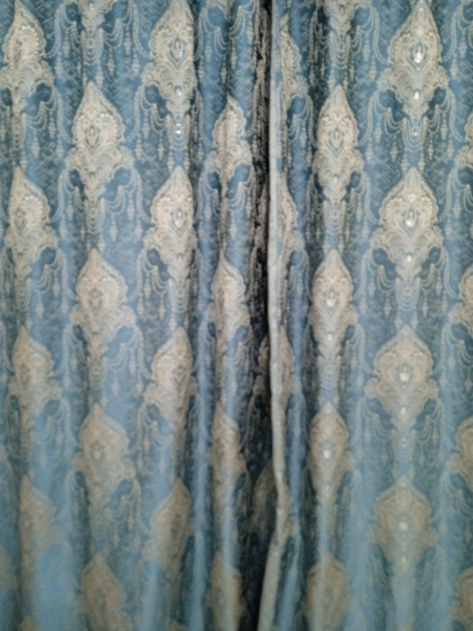 Продам шторы с тюлем