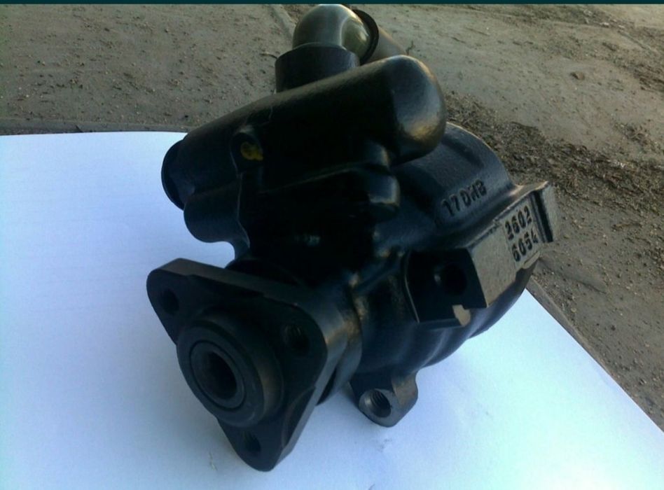 Насос Гура vw gol 2005 года