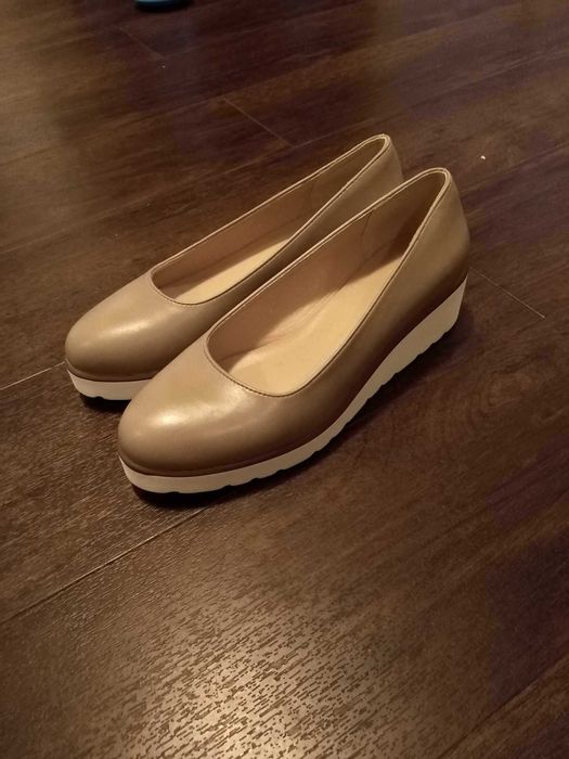 Дамски пролетно-есенни обувки