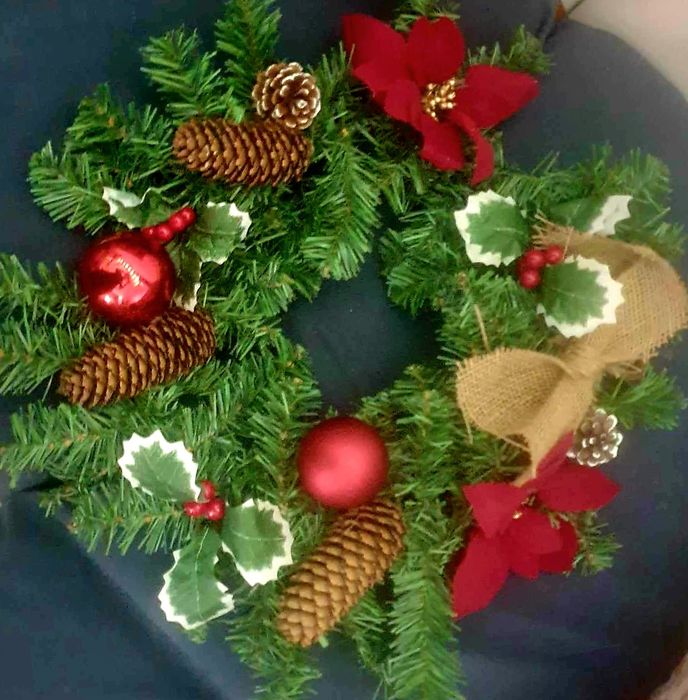 Изработвам коледна украса