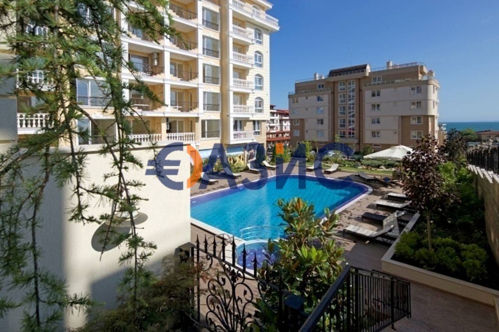 Продава се Двустаен апартамент в Свети Влас - 62 кв.м за 1709 €/кв.м - Снимка #9