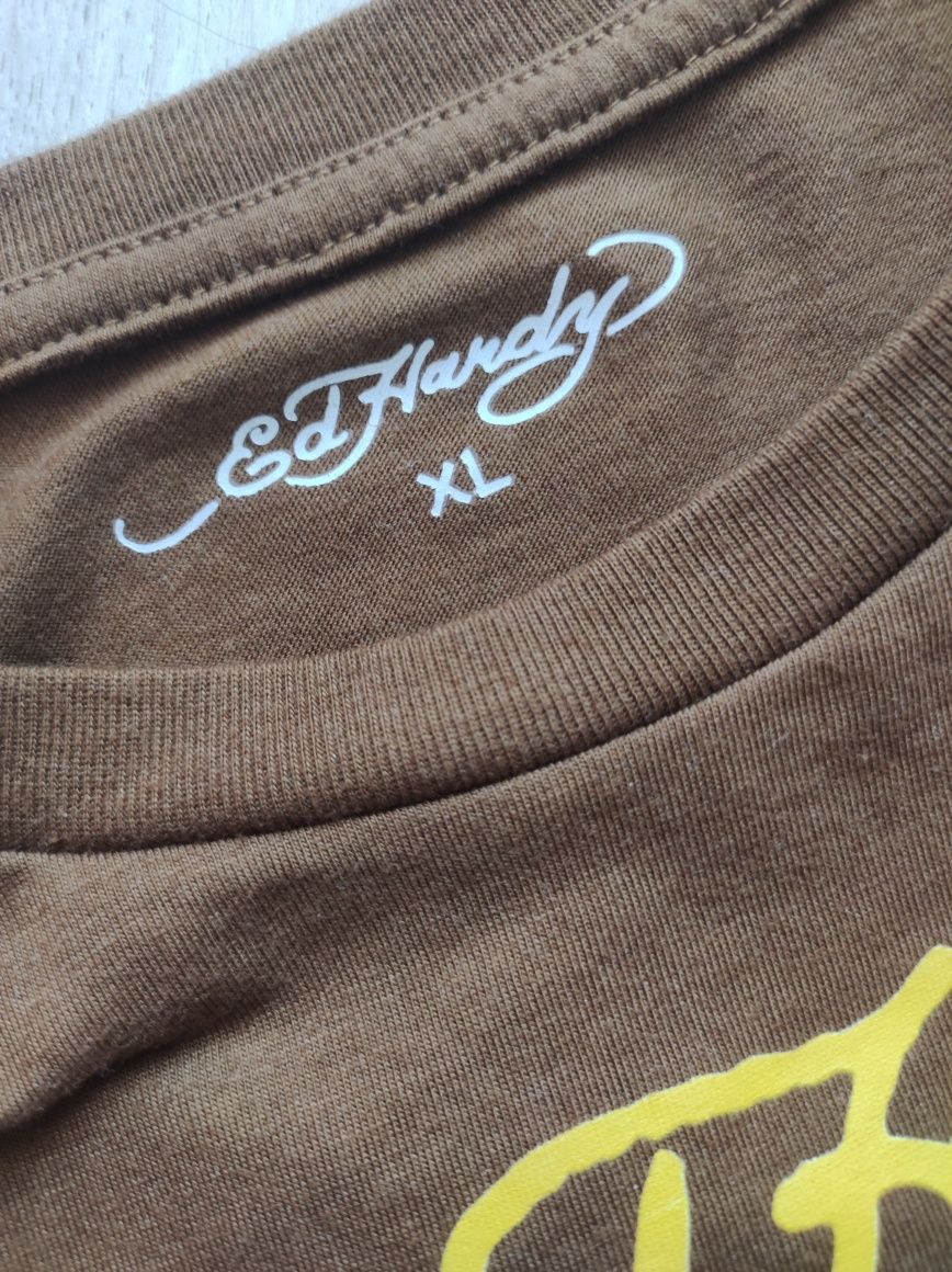 Ed hardy crop top