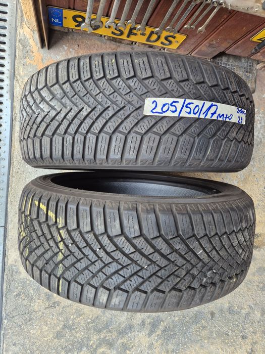 Vând cauciucuri 205/50/17 M+S 2 buc  //dot 2024//