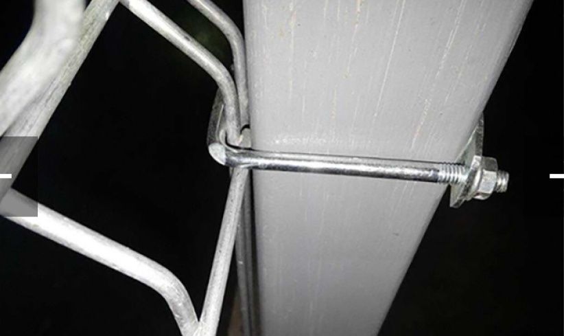 Prindere/colier 60x40 Panouri zincate / Plasa Bordurata