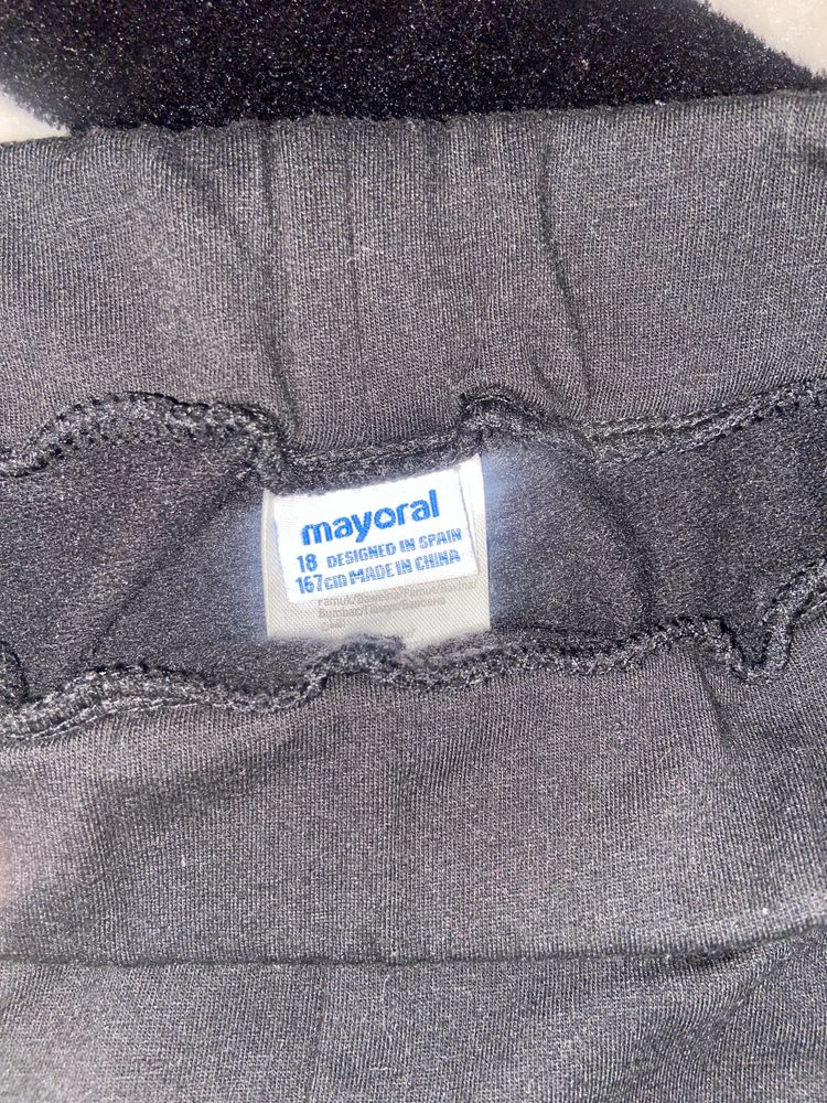 Pantaloni de trening Mayoral