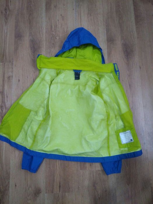 Geaca impermeabila The North Face Hyvent mărimea 10-12 ani