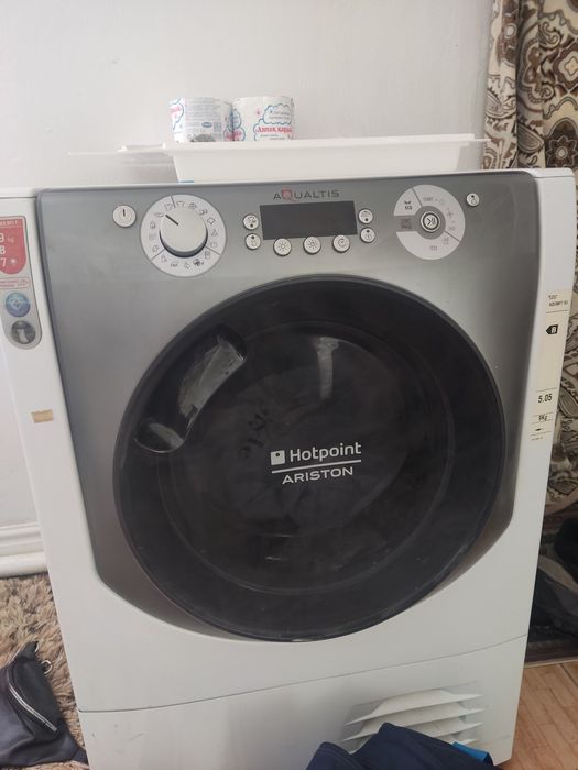 Сушилка , сушильная машина,Ariston Hotpoint