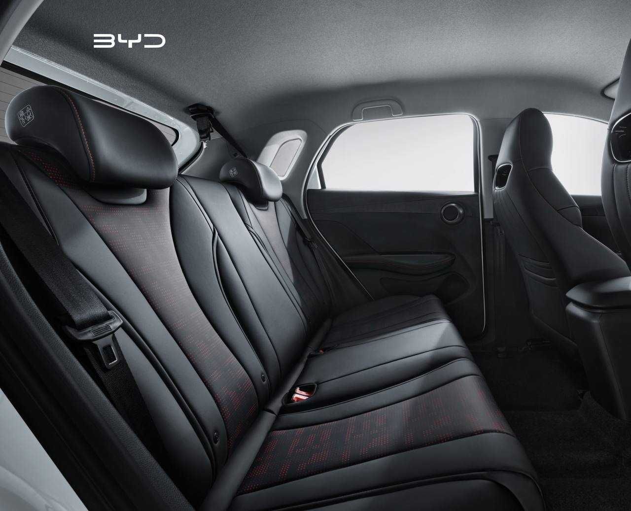 BYD E2 EV 405 KM LUXE
Гарантия на батарею: 8 лет или 150 000 км