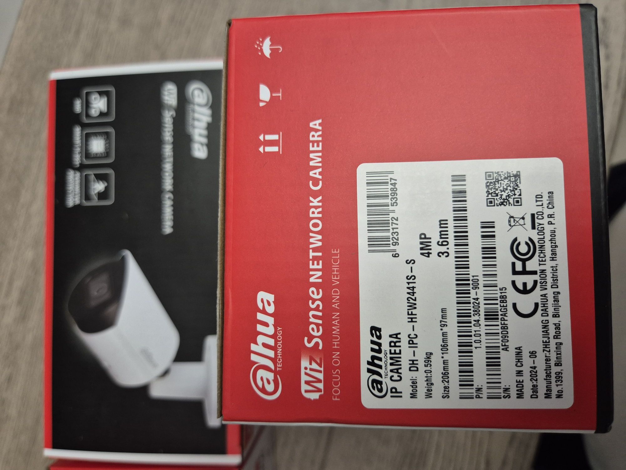 Vand 4 camere DJHUA 4 MP noi, wifi, Senzori de mișcare, full hd