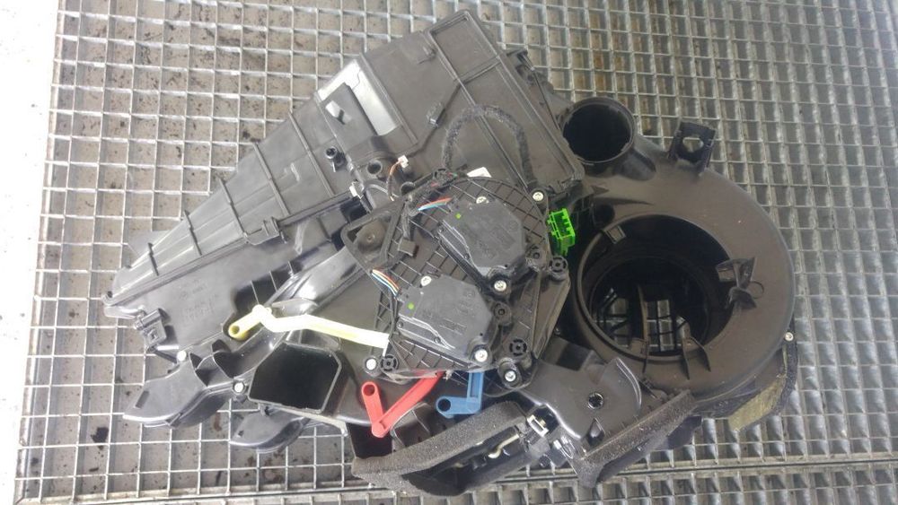 tulumba aer bord volvo xc60 2010-2014 6g9n-19k610-aa