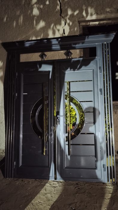 Assalomu alaykum kimga sifatli arzon temir eshiklar kerak boʻlsa aloqa