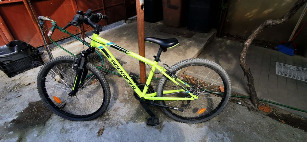 Vând bicicleta Rockrider st500 roti de 24