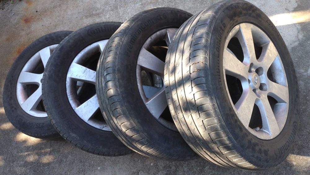 4Летни гуми Continental с алуминиеви джанти 235/60 R18 Hyundai Santafe