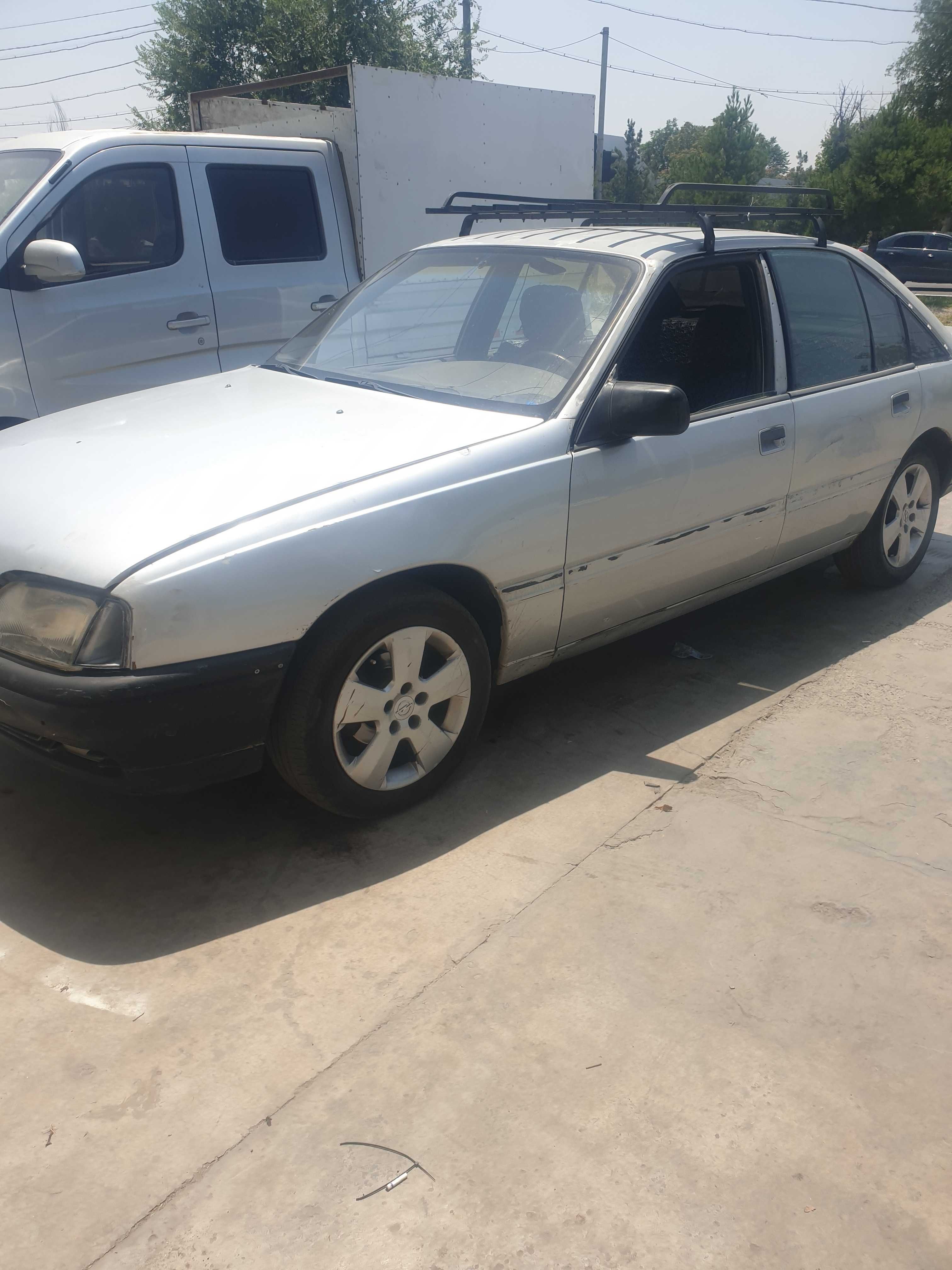 Opel omega A 1988