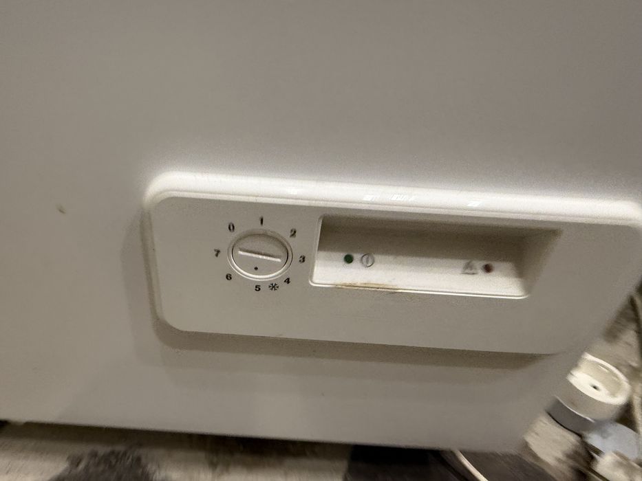 Toate 3 !Lada frigirifica si frigider