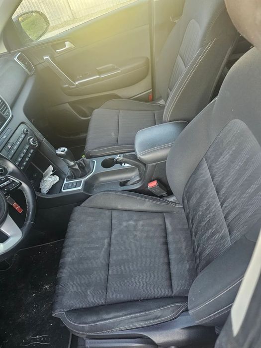 Dezmembrez Kia Sportage 1.6 crdi D4FE 85 KW an 2020 auto cu 52.000 km