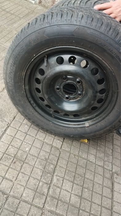 Зимни гуми с железни джанти 195/65r15
