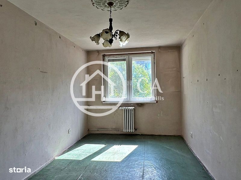 Apartament cu 3 camere de vânzare în zona Velența, Oradea