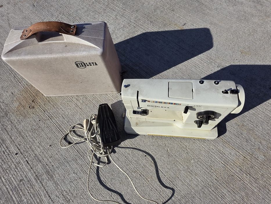 Vând pentru piese de schimb