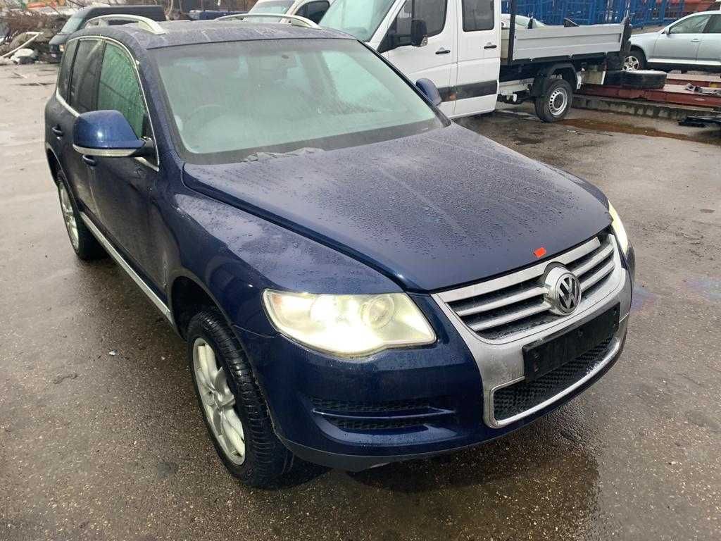 Dezmembrez toaureg 7L 3.0 bks/bara fata toareg facelift/capota/far/