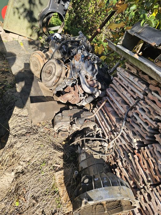 Motoare aro peugeot.