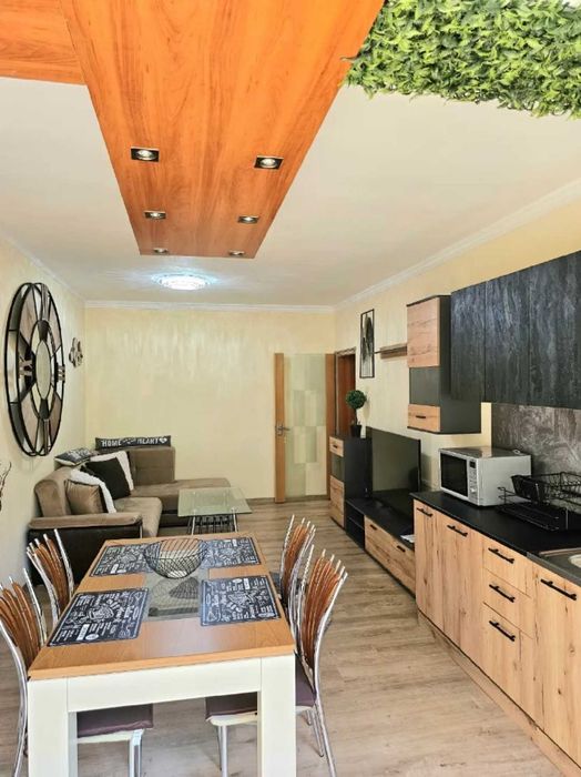 Дава се под наем Тристаен апартамент в Пловдив, Център - 120 кв.м за 550 € - Снимка #6