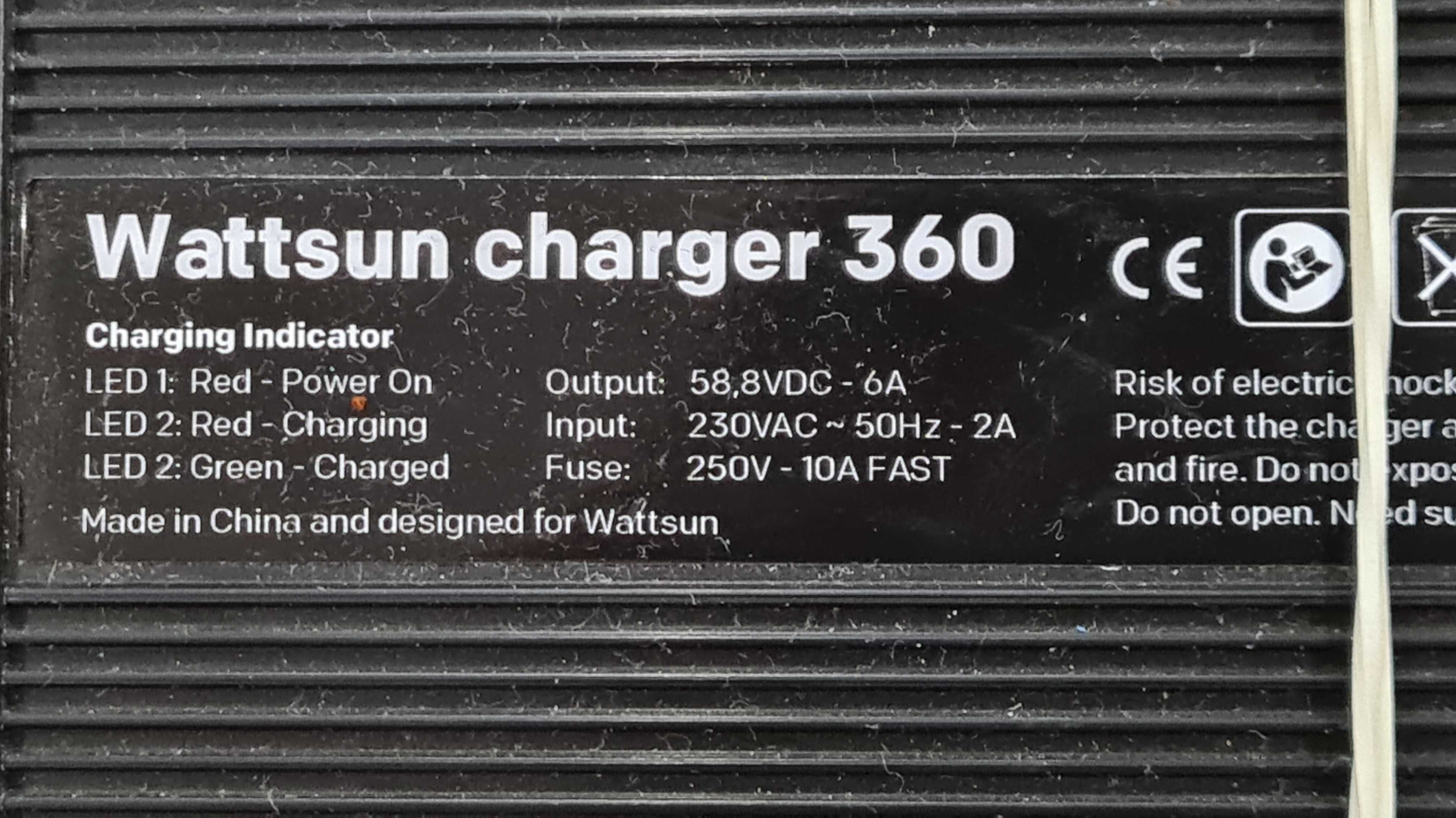 Wattsun Dock 2000W, baterie 1,4 Kw/h Li-Ion, invertor sinus pur 2000W