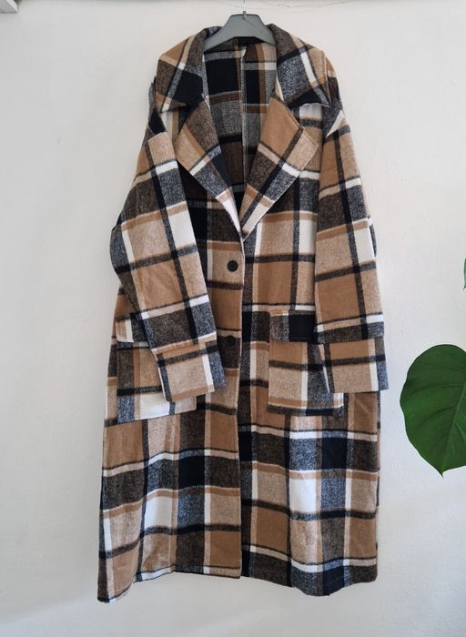 Вълнено палто каре