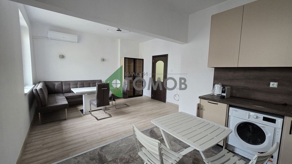 Дава се под наем Двустаен апартамент в Стара Загора, Център - 73 кв.м за 478.38 € - Снимка #1