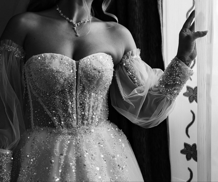 Vand Rochie Mireasa de Lux