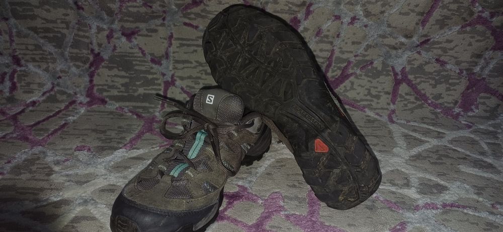 Ghete / adidasi SALOMON/ Solomon