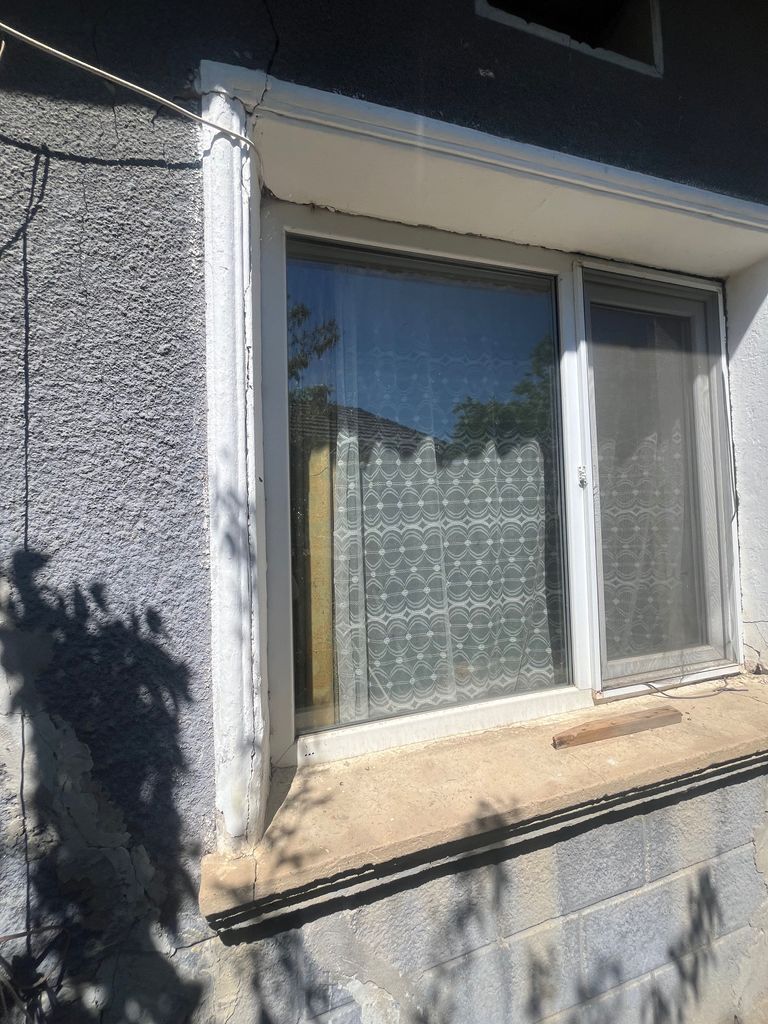 Продава се Къща в Павликени - 1000 кв.м за 16 €/кв.м - Снимка #2