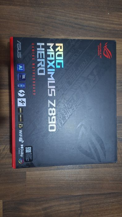 Placa de bază ROG MAXIMUS Z890 HERO